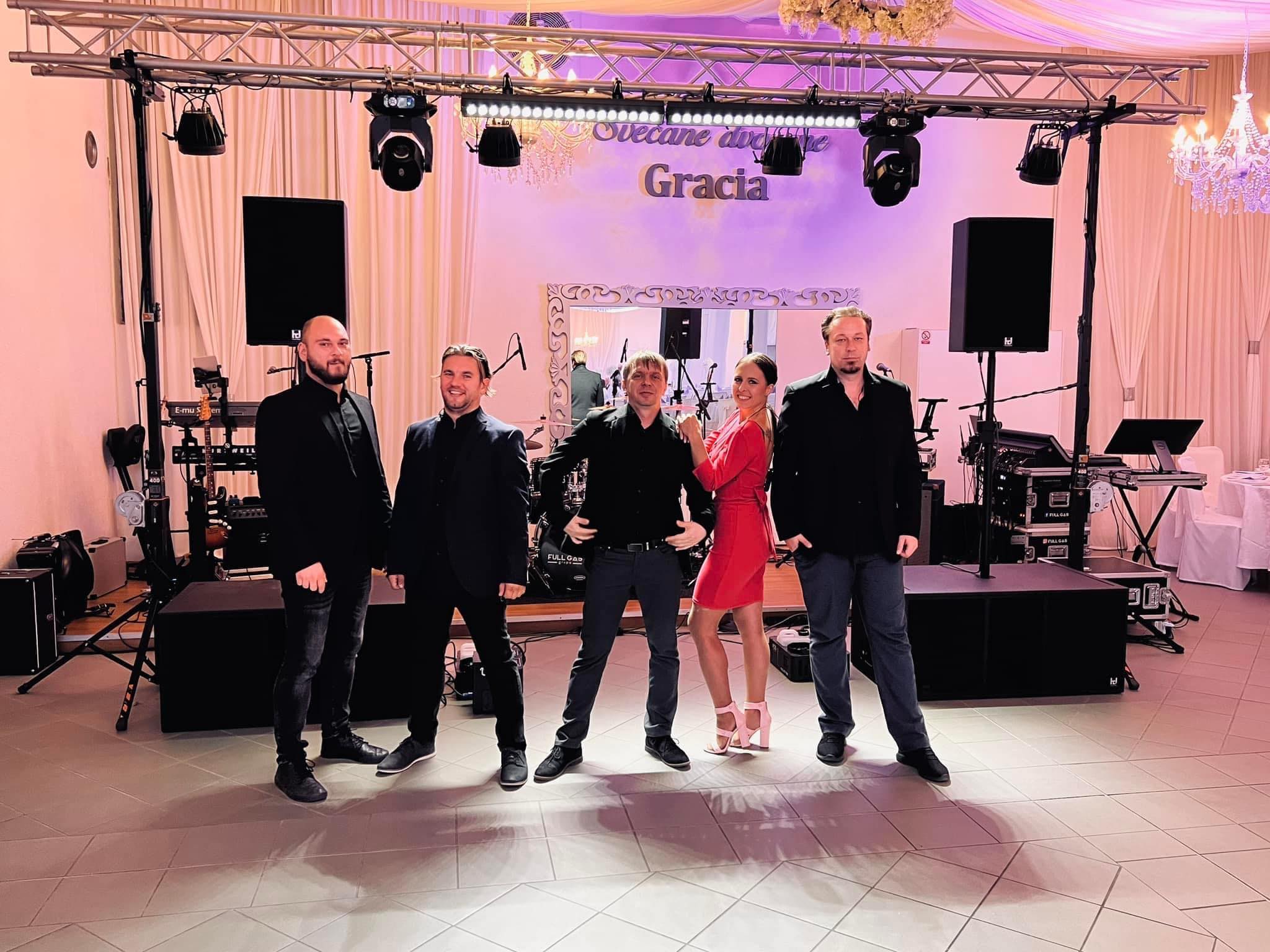 Full Gas grupa